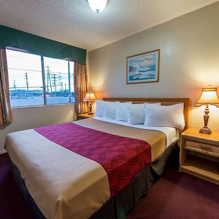 Econo Lodge Anaheim North Екстер'єр фото