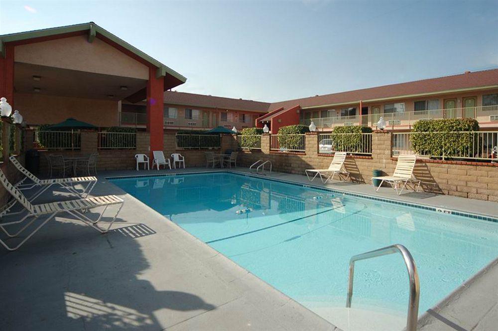 Econo Lodge Anaheim North Екстер'єр фото