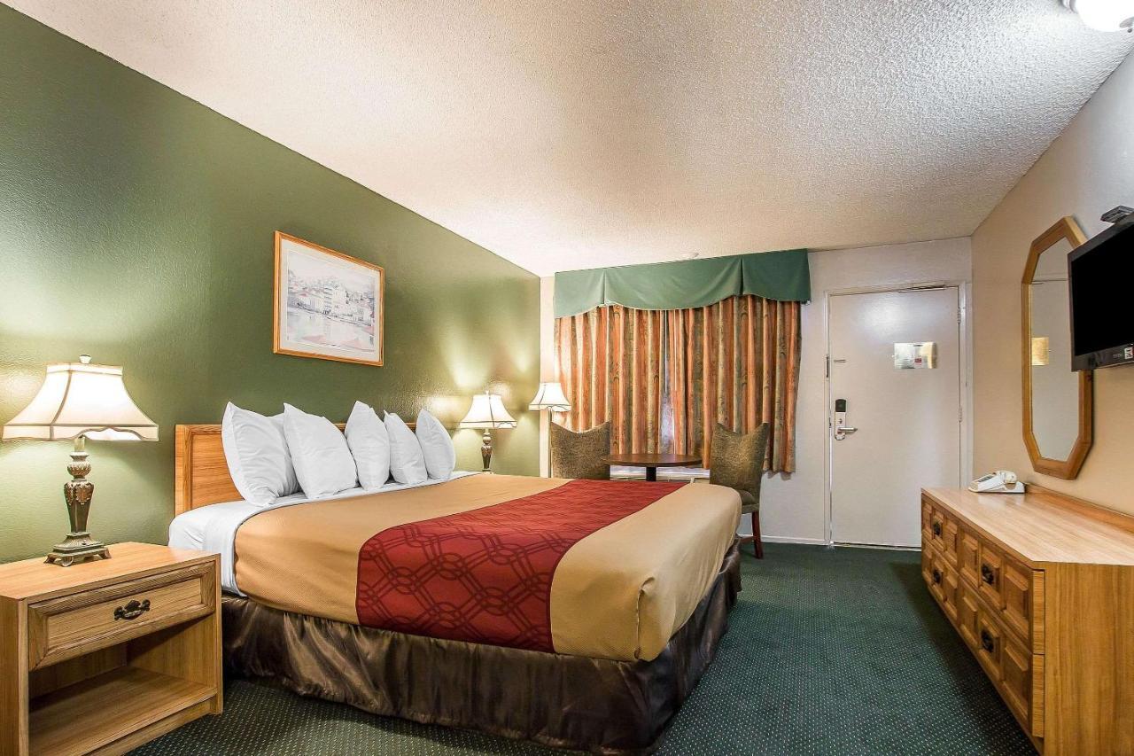 Econo Lodge Anaheim North Екстер'єр фото